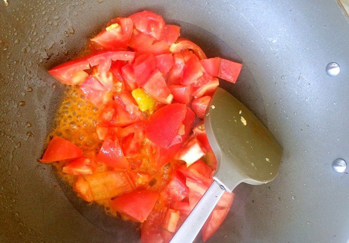 Bí mật để món trứng chưng cà chua thơm ngon, sánh quyện - Ảnh 2.